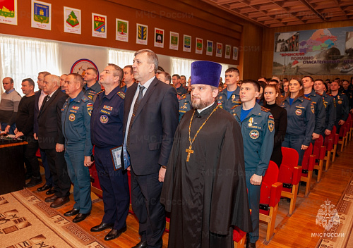 На торжественном мероприятии посвященному Дню Защитника Отечества, состоялась церемония награждения